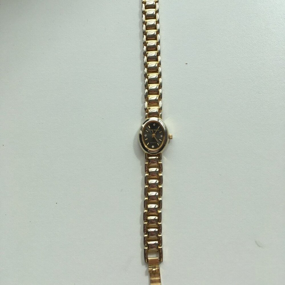 Vintage Sergio Valente Gold Tone Rhinestone Watch